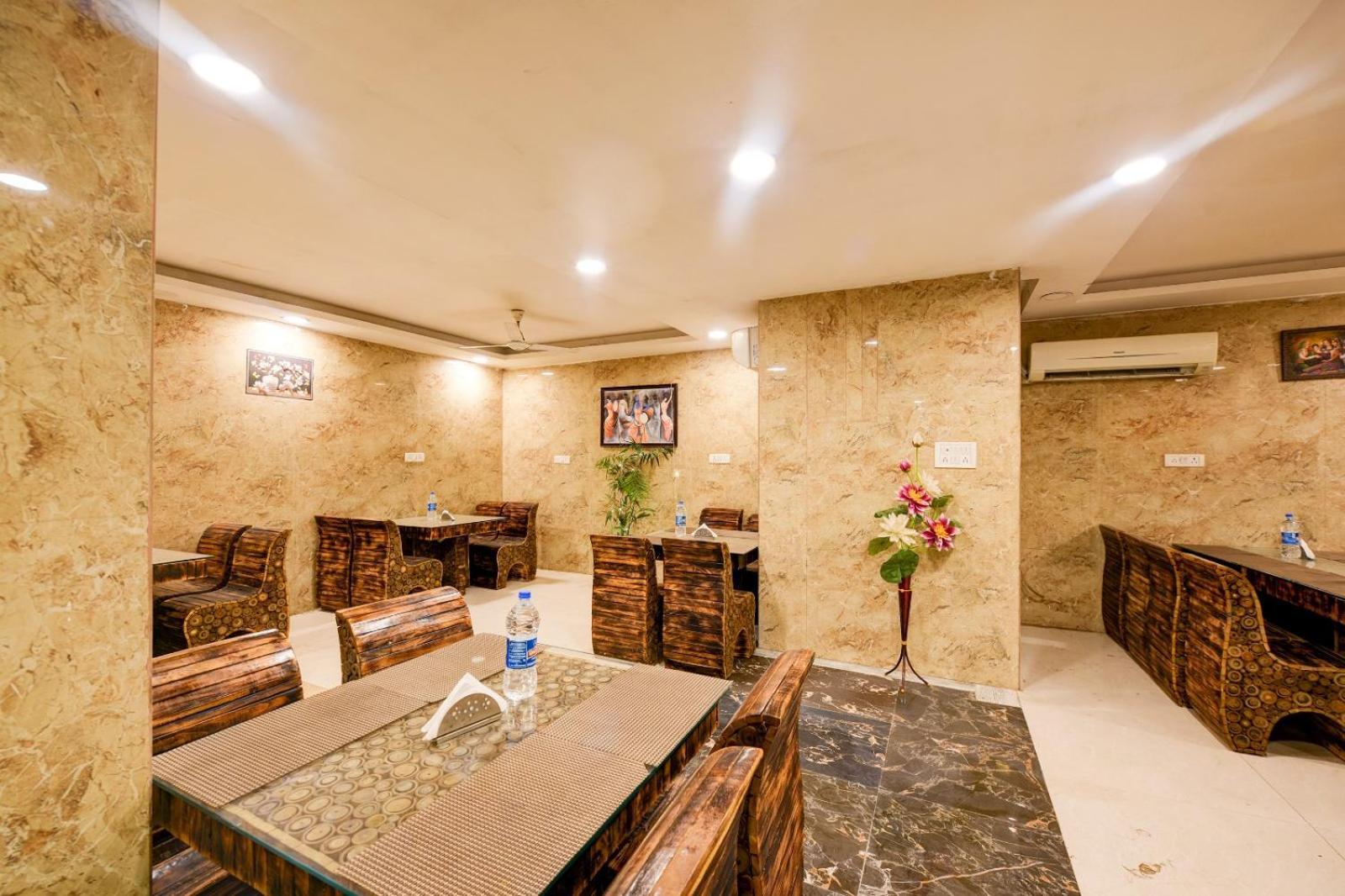 The Bellwood Suites Near Igi Airport New Delhi Bagian luar foto